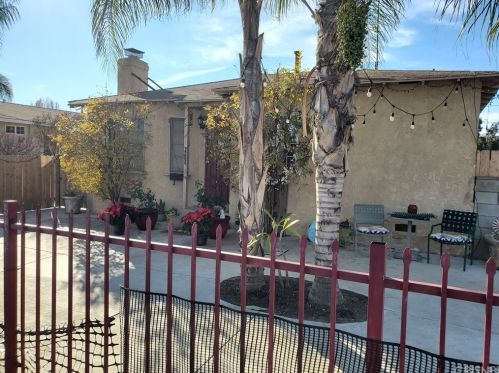 6633 Kester Ave, Van Nuys, CA 91405-4521
