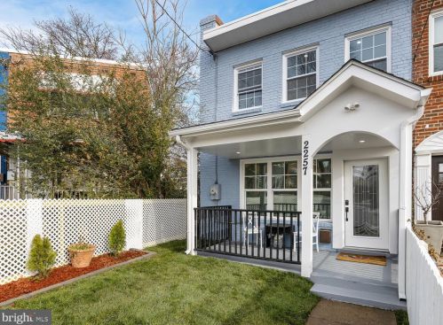 2257 16th St, Washington DC  20020-4301 exterior