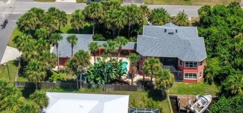 1009 Daytona Ave, Flagler Beach, FL 32136-3763