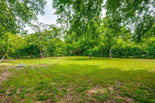 2220 Locust St, Denton TX  76209-1806 exterior