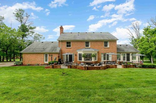 1070 Tudor Ln, Florence KY  41042-9647 exterior