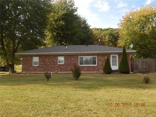 7460 Thomas Ave, Lanesville, IN 47136-8640