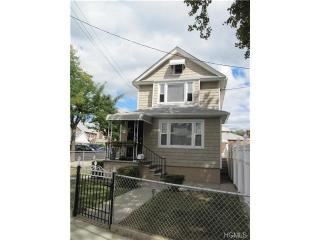 3181 Country Club Rd, Bronx, NY 10465-1232