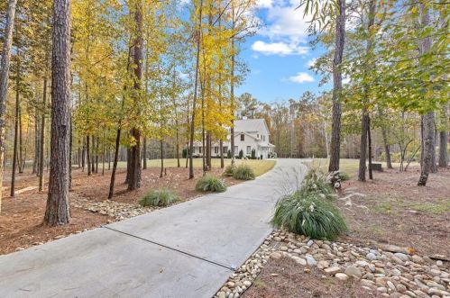 215 Diamond Pt, Fayetteville GA  30215-5149 exterior