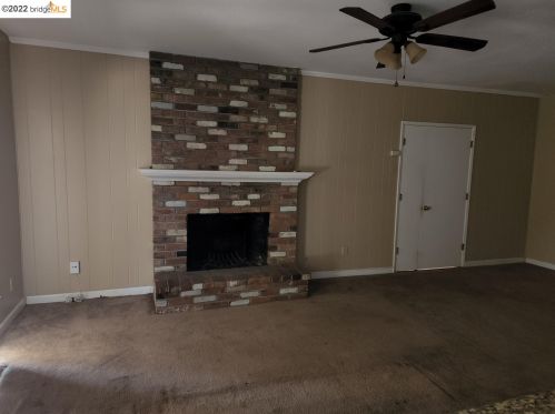 1728 Vine St, Lodi CA  95240-4853 exterior