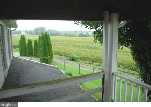 1013 Wickerton Rd, Landenberg PA  19350-1527 exterior