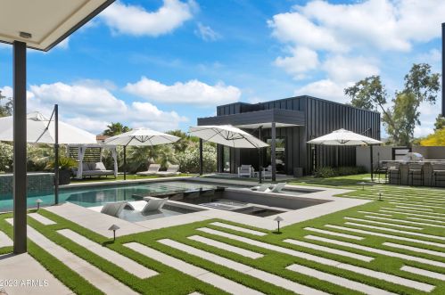 10019 57th St, Scottsdale AZ  85253-1137 exterior