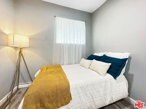 2944 Ronald St, Riverside CA  92506-4150 exterior