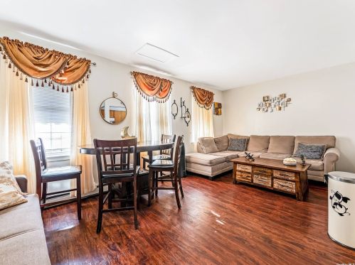 1517 Popham Ave, Bronx, NY 10453-7225