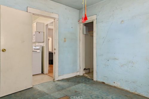 1071 Rialto Ave, San Bernardino CA  92408-1221 exterior