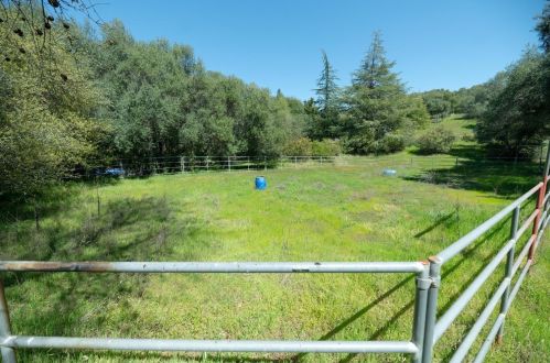 1500 Gold Hill Rd, Newcastle CA  95658-9245 exterior