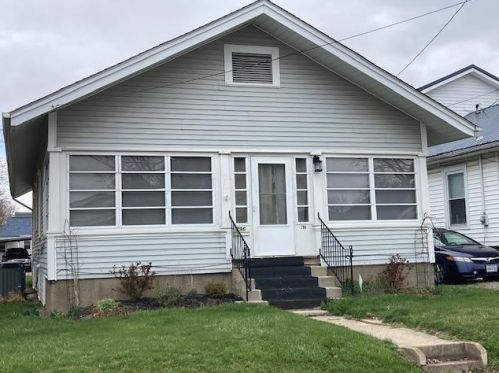 796 Woodrow Ave, Marion, OH 43302-6036
