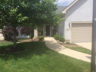 965 Village Dr, Delaware, OH 43015-3088