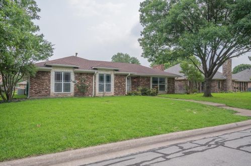 805 Autumn Lake Dr, Allen TX  75002-2144 exterior