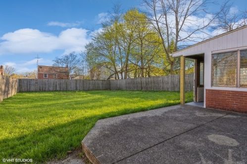 522 Wildwood Ave, New Castle PA  16105-2440 exterior