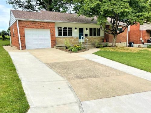 29 Carran Dr, Covington, KY 41017-2204