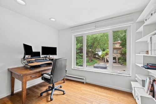 6735 Frst Gln Rd, Pittsburgh PA 15217-1825 exterior