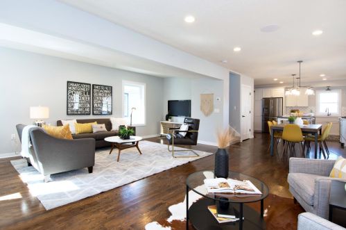 1377 James Ave, Saint Paul MN 55105-2551 exterior