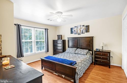 1914 Pohick Creek Ct, Woodbridge VA  22192-2454 exterior