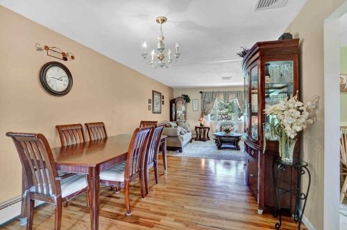 108 Nantucket Dr, Fishkill NY  12524-1021 exterior