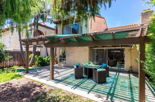 406 Massachusetts Ln, Placentia CA  92870-5017 exterior