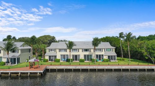 1061 Kokomo Key Ln, Delray Beach FL  33483-6035 exterior