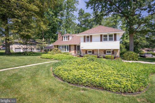 1228 Heather Ln, Wilmington, DE 19803-3524