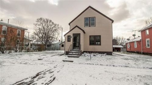 112 Perkins St, Augusta, WI 54722-9079