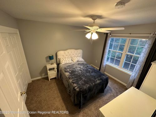 17 Ironwood Ct, Middletown NJ  07748-1909 exterior