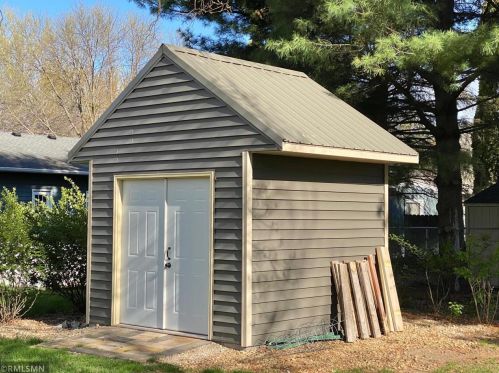 545 Derrick Dr, New Johannesburg WI  54017-2328 exterior