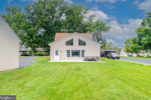 11 Orchard Ave, Blenheim NJ  08012-5361 exterior