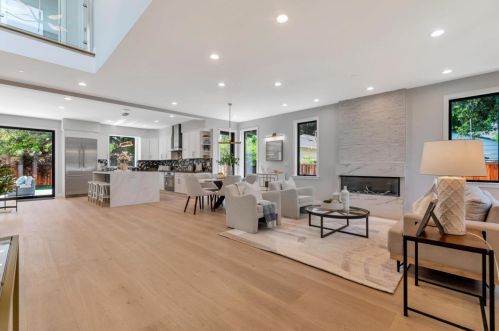 375 Chiquita Ave, Mountain View CA  94041-1007 exterior