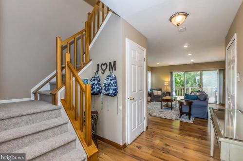 464 Sterling Ct, Southampton PA  18966-2776 exterior