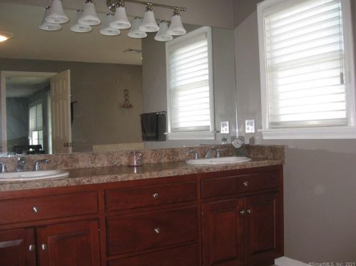 109 Moore Hill Dr, Southington CT  06489-2929 exterior