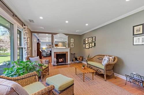 27 Fountain Rd, Briarcliff NY  10510-2234 exterior