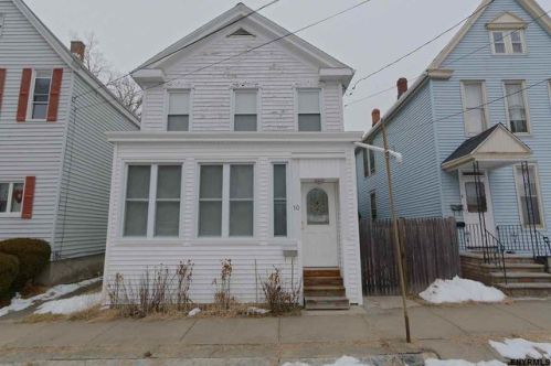 10 State St, Waterford, NY 12188-2009