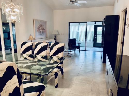 12305 Country Greens Blvd, Boynton Beach, FL 33437-2027