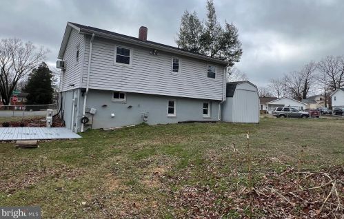 15023 Carlsbad Rd, Woodbridge VA  22193-1605 exterior