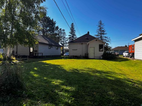 1923 27 St, Hibbing MN 55746-3425 exterior