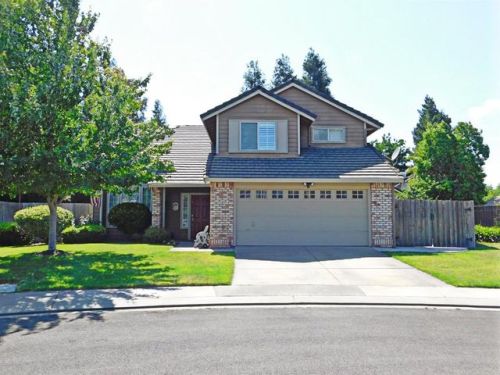 6025 Willow Creek Ct, Riverbank, CA 95367-3838