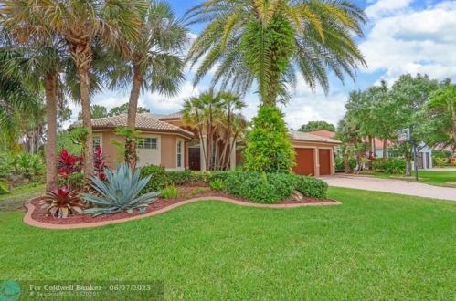 4698 Hammock Creek Dr, Palm City, FL 34990-7935