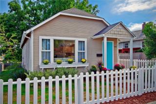 7932 11th Ave, Seattle, WA 98106-2112