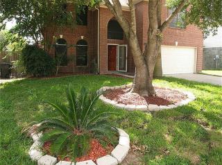 6310 Pleasant Stream Dr, Katy TX  77449-4264 exterior