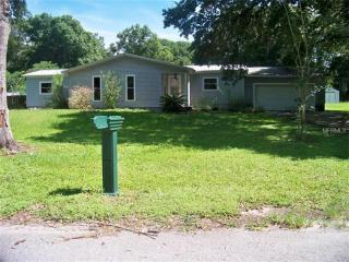 915 Brentwood Ln, Lakeland, FL 33809-2285