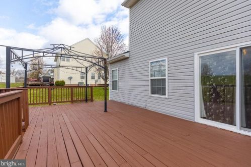 10077 Lindale Ave, Upton PA  17225-8373 exterior