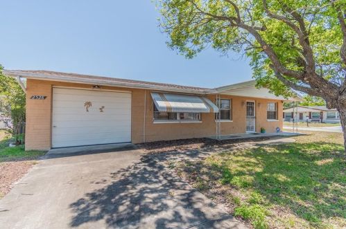 2528 Almond Dr, Tarpon Springs, FL 34691-3148