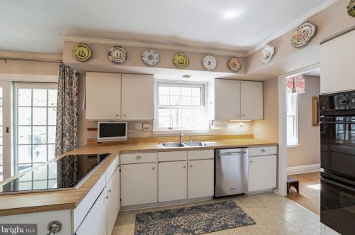 709 Malin Rd, Newtown Square PA  19073-2510 exterior