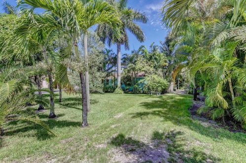 1455 Shannondale Rd, West Palm Beach FL  33406-3233 exterior