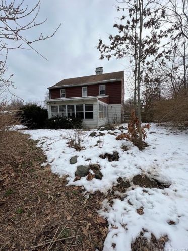 39 Windsong Ln, Milford, CT 06460-5946