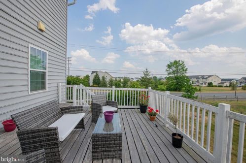 101 Tulip Ln, Gilbertsville PA  19525-8121 exterior